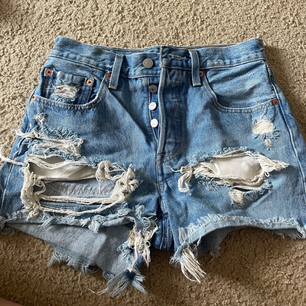 Levi Jean shorts size 26